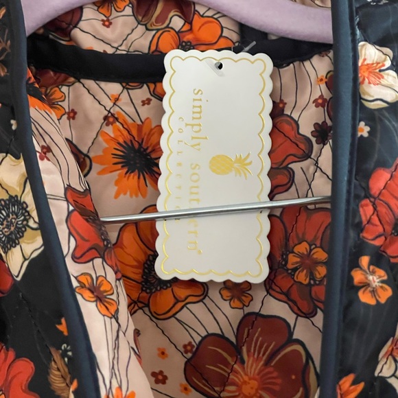 Simply Southern Floral Patterned Women's Jacket - reversible NWT, XXL - Picture 2 of 4